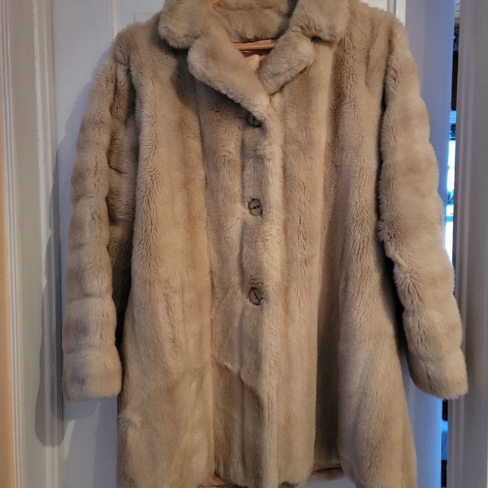 Gorgeous Vintage Tissavel France Coat